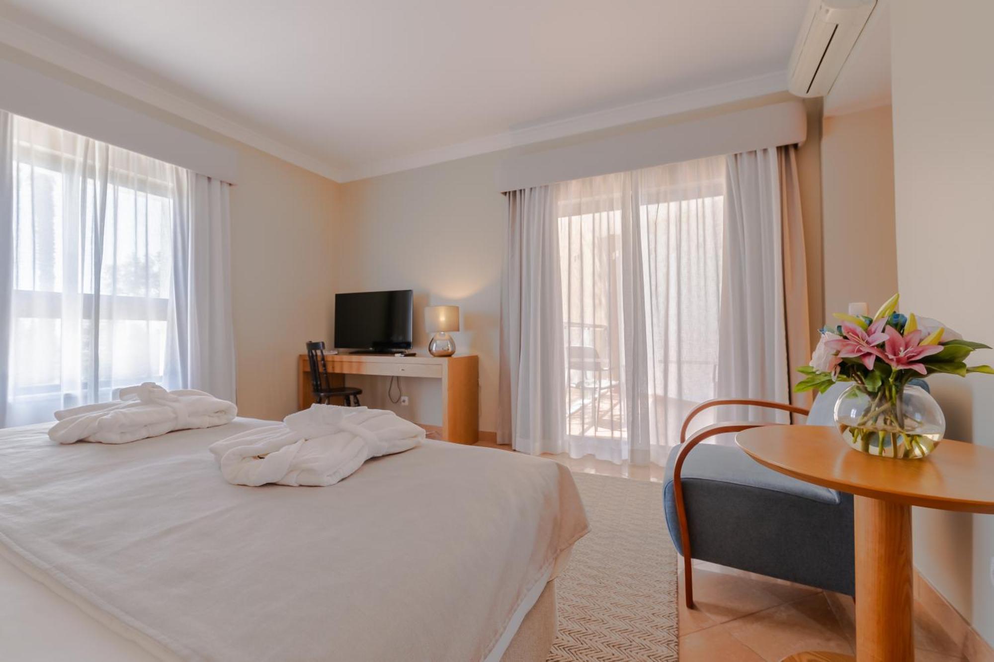 Pestana Alvor Park Suites Hotel Exterior foto