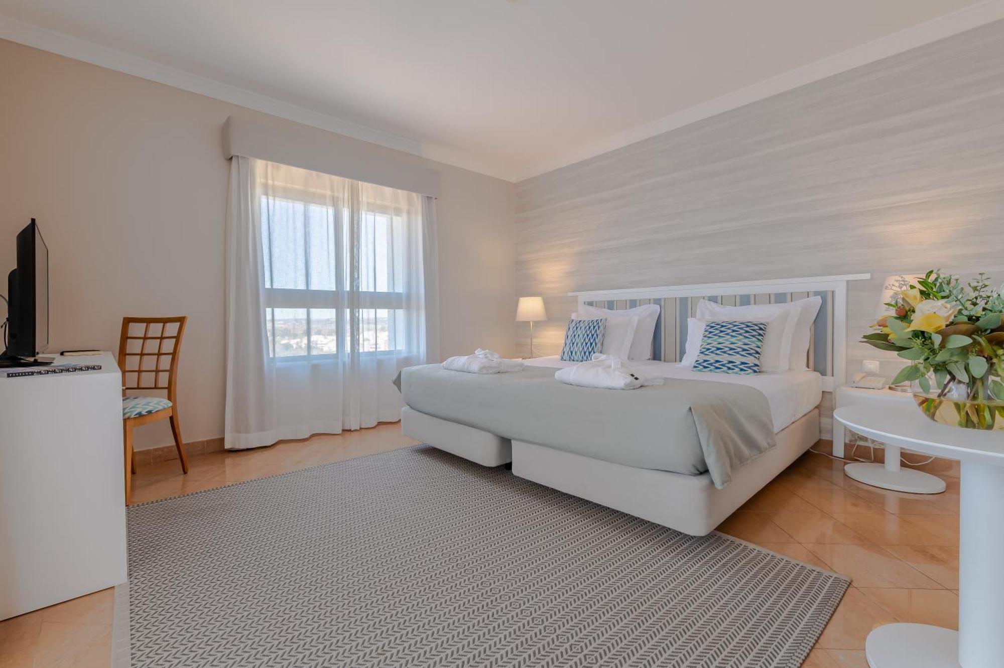 Pestana Alvor Park Suites Hotel Exterior foto